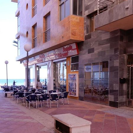 Edificio 1º Linea De Playa, En Paseo Maritimo De Torrevieja, Alicante, Costa Blanca Екстериор снимка