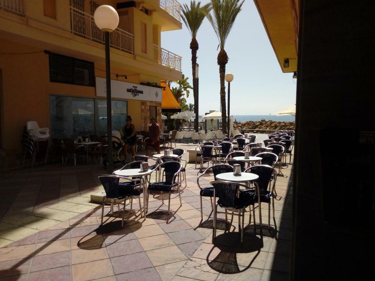 Edificio 1º Linea De Playa, En Paseo Maritimo De Torrevieja, Alicante, Costa Blanca Екстериор снимка